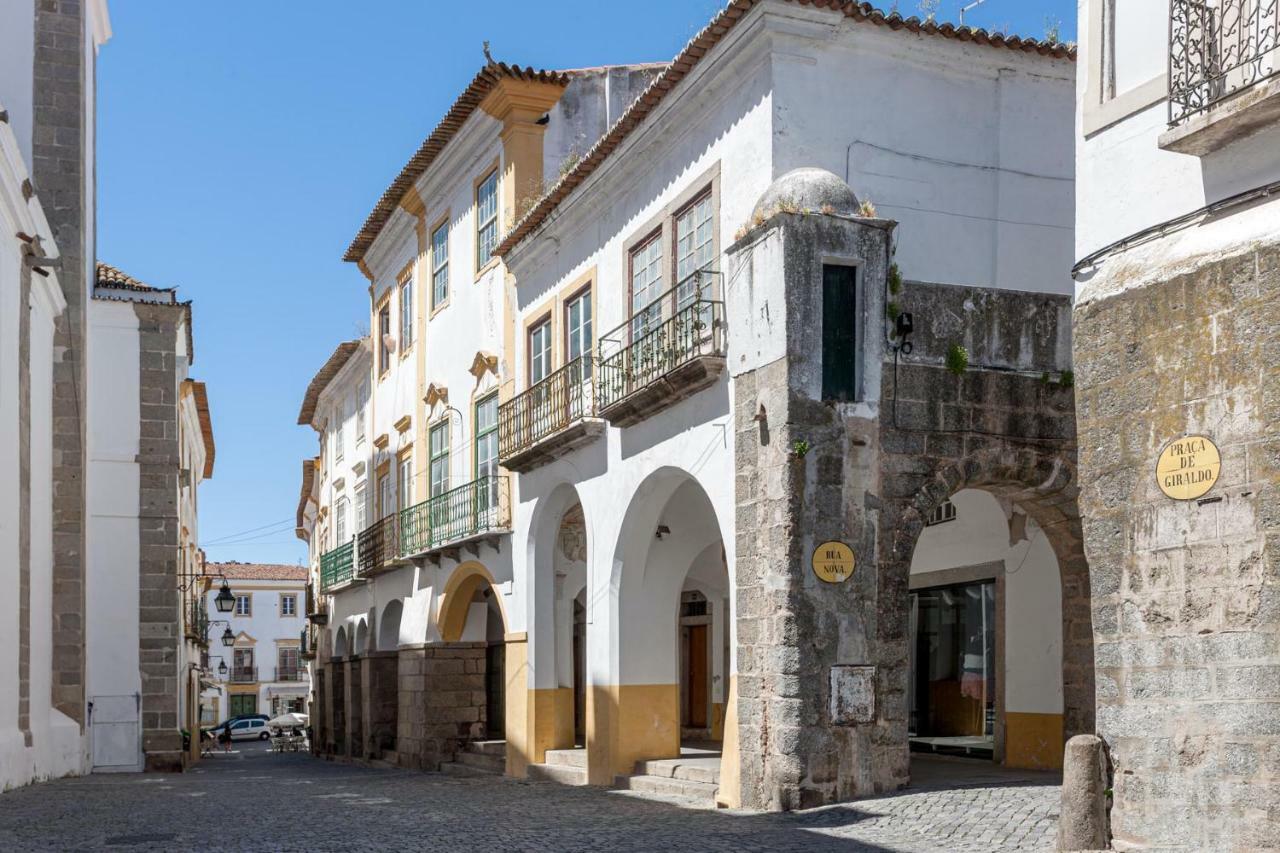 Casa das Arcadas, com free garagem - Praça de Giraldo Évora Exterior foto